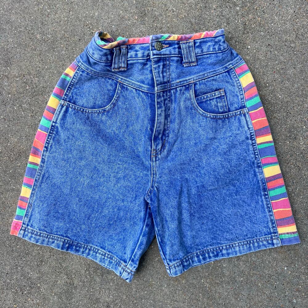 Vintage 80s Nuovo High Rise V Yoke Colorful Serape Stripe Mom Jean Shorts Size 7